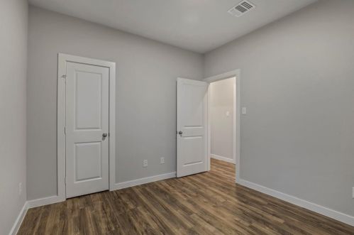 2111 Johnson St, Greenville TX  75401-3553 exterior