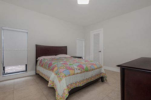 3220 37th St, Hollywood FL  33021-2636 exterior