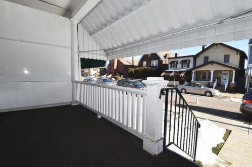 1727 Jancey St, Pittsburgh, PA 15206-1145