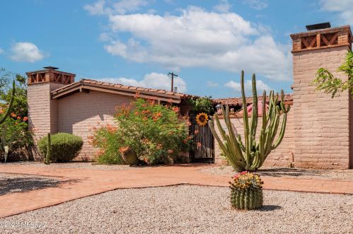 3385 2nd St, Tucson, AZ 85716-4213
