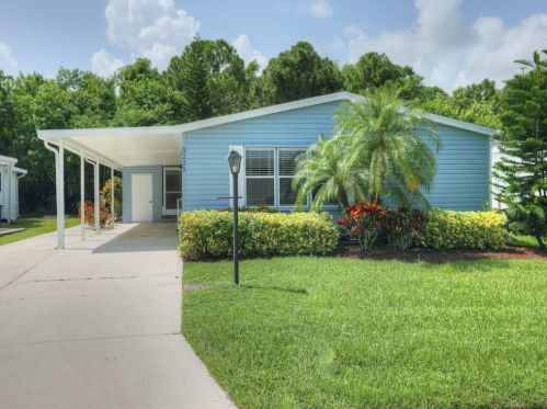 3225 Columbrina Cir, Fort Pierce, FL 34952-3335