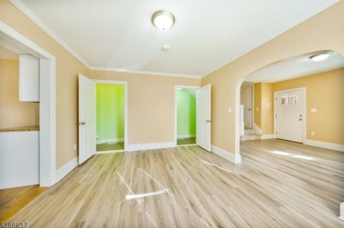 320 Knowlton St, Belvidere NJ  07823-1824 exterior