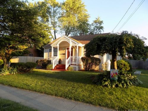 194 Milford Street Ext, Plainville, CT 06062-2552
