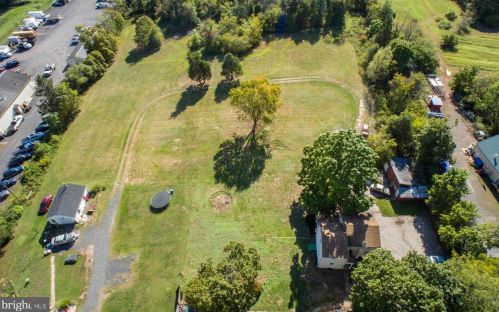 4500 Skippack Pike, Collegeville PA  19473-2033 exterior