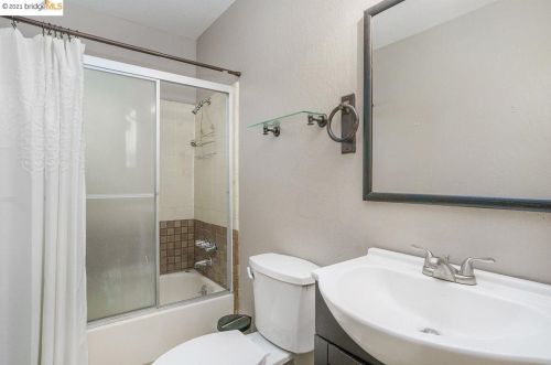 214 Ruby St, Oakley CA  94561-2197 exterior