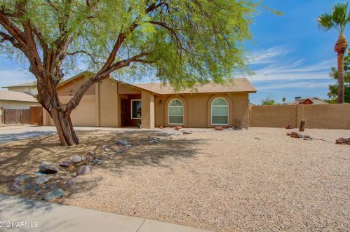 1609 Summit Pl, Chandler, AZ 85224-1256