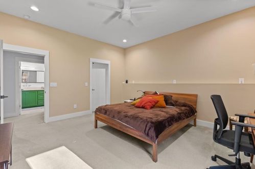 215 Diamond Pt, Fayetteville GA  30215-5149 exterior