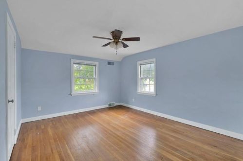 205 Woodland Ave, Glenshaw PA  15116-2010 exterior