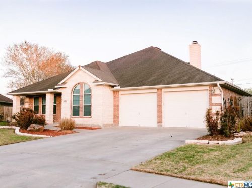 203 Waterstone, Victoria, TX 77901-2770