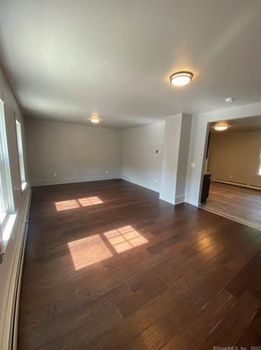 2 Talbot Ave, Moosup, CT 06354-1621