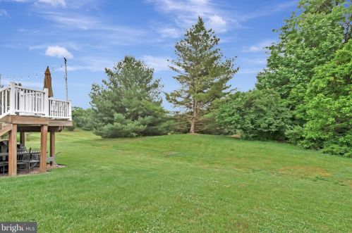23 Hampshire Ct, Wilmington DE  19807-2535 exterior