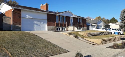 5882 Rosa Vista Dr, Salt Lake City, UT 84129-2708