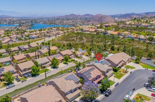 28 Del Brienza, Lake Elsinore CA  92532-0221 exterior