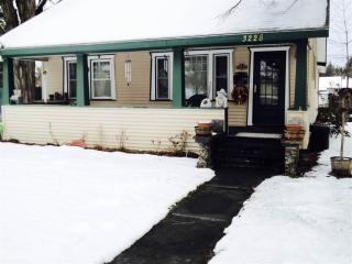 3228 Lacrosse Ave, Spokane, WA 99205-1716