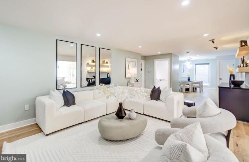 4624 Asbury Pl, Washington DC  20016-4325 exterior