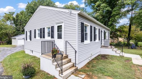 22199 Mcquay Heights Ln, Middleburg, VA 20117-3836