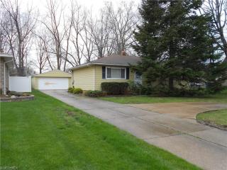 36374 Lake Shore Blvd, Willoughby OH  44095-1114 exterior