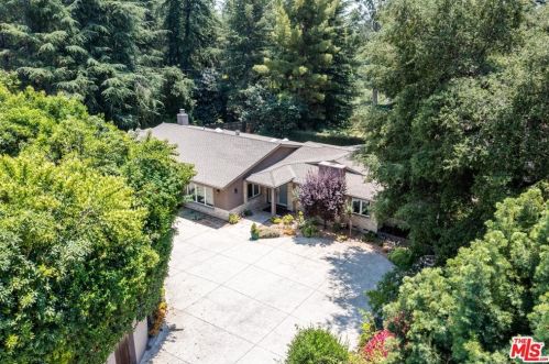 1732 Bonita Vista Dr, La Canada CA  91011-1614 exterior