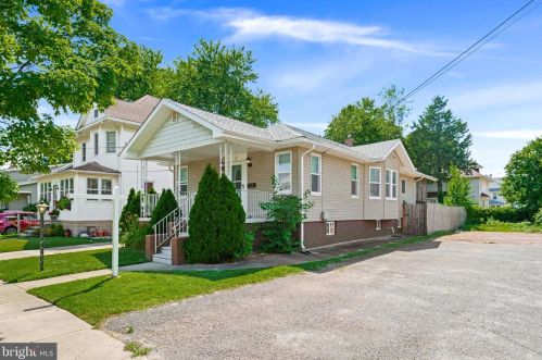 3 Narberth Ter, Camden, NJ 08108-1016