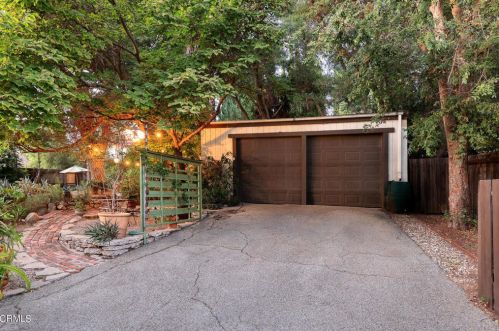 2919 Lake Ave, Altadena CA  91001-1621 exterior