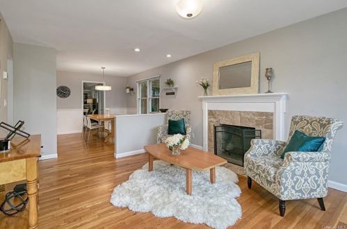 64 Park Ave, Bedford Hills, NY 10507-1315