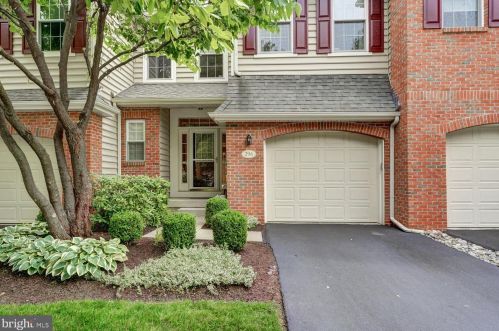 296 Cherry Ln, Kennett Sq PA  19348-4709 exterior