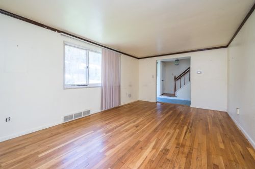 114 Fox Chase Dr, Verona PA  15147-2806 exterior