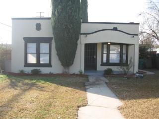 115 Francis St, Bakersfield CA  93308-2509 exterior