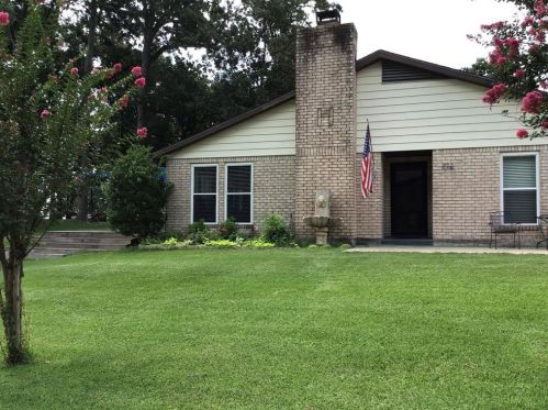 172 Elliott Cove Loop, Chita TX  75862-7106 exterior