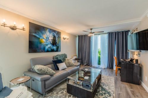 2121 San Marco Rd, Marco Island, FL 34145-6902