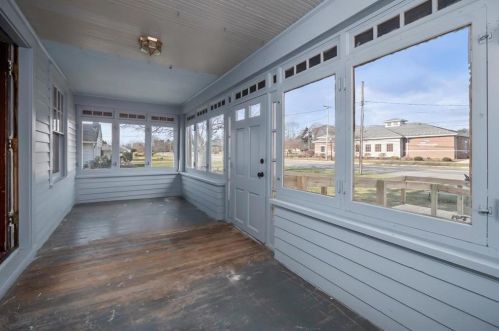 4360 William Penn Hwy, Easton PA  18045-4935 exterior