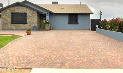 21733 Roosevelt St, Wittmann, AZ 85361-9423