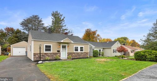 806 Pennsylvania Ave, Southampton, PA 18966-3406