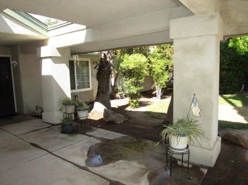 1931 San Gabriel Ave, Clovis CA  93611-4124 exterior