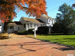 158 Bay Dr, East Massapequa, NY 11758-8412