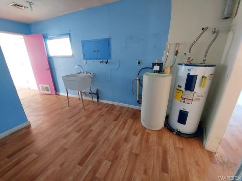 1892 Hualapai Dr, Bullhead City AZ  86442-5435 exterior