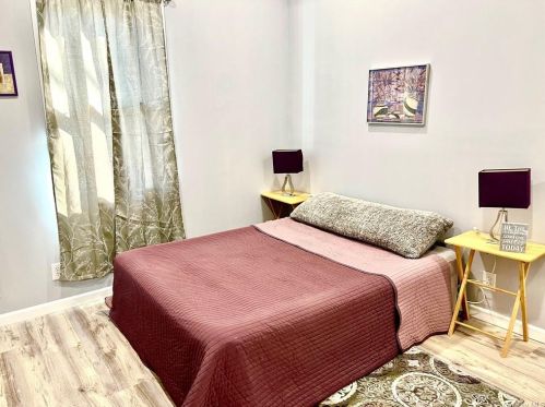 22 Prince St, Middletown NY  10940-3948 exterior