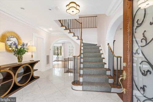 3115 Normanstone Ter, Washington, DC 20008-2732