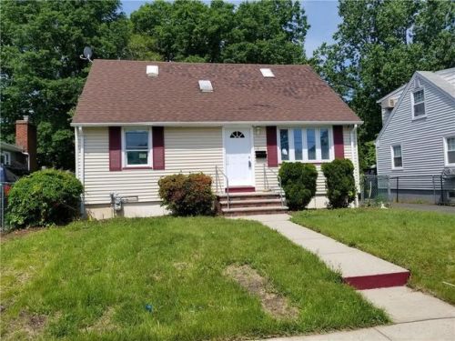 71 Lyons Ave, Woodbridge, NJ 07095-3619