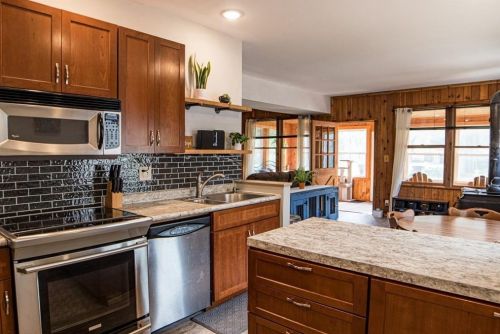 527 6th St, Hudson WI  54016-1701 exterior