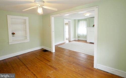 326 Liberty St, Charles Town WV  25414-1828 exterior