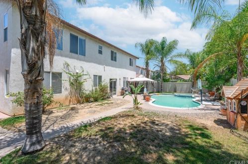 12607 Orangeblossom Ln, Riverside CA  92503-7059 exterior