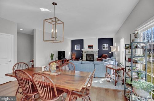 15 Waverly Ln, Carlisle PA  17015-7119 exterior