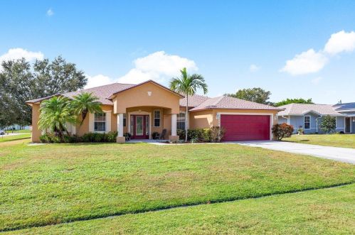 1798 Cameo Blvd, Fort Pierce, FL 34953-2003