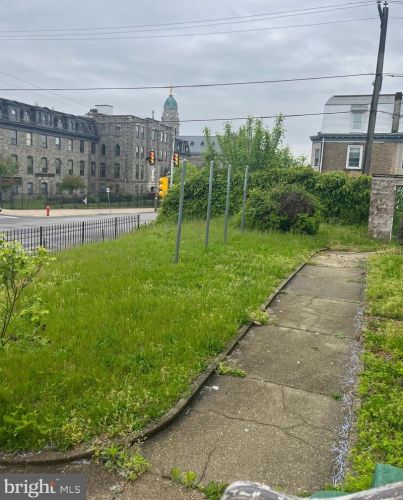 601 Chelten Ave, Philadelphia PA  19126-3825 exterior