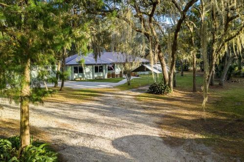 5825 Lake Winona Rd, De Leon Springs, FL 32130-3539