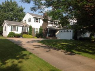 3027 Patio Dr, Erie, PA 16506-1613