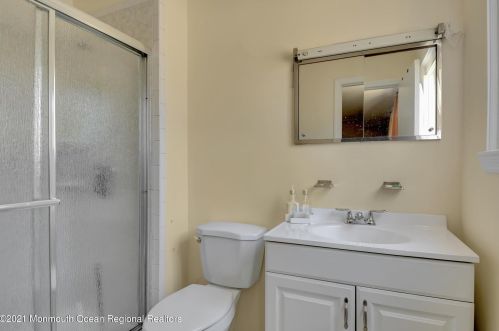 7 Danemar Dr, Middletown NJ  07748-3607 exterior