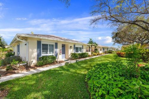 35 Glades Blvd, Naples FL  34112-4981 exterior