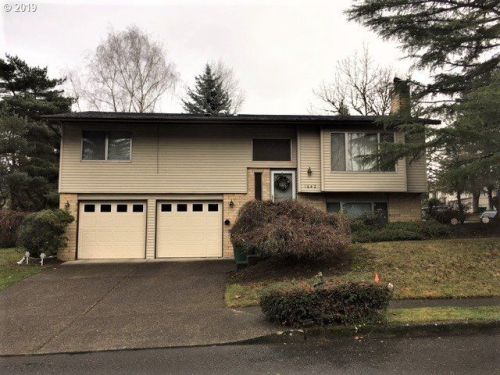 1642 Willowbrook Ave, Damascus, OR 97080